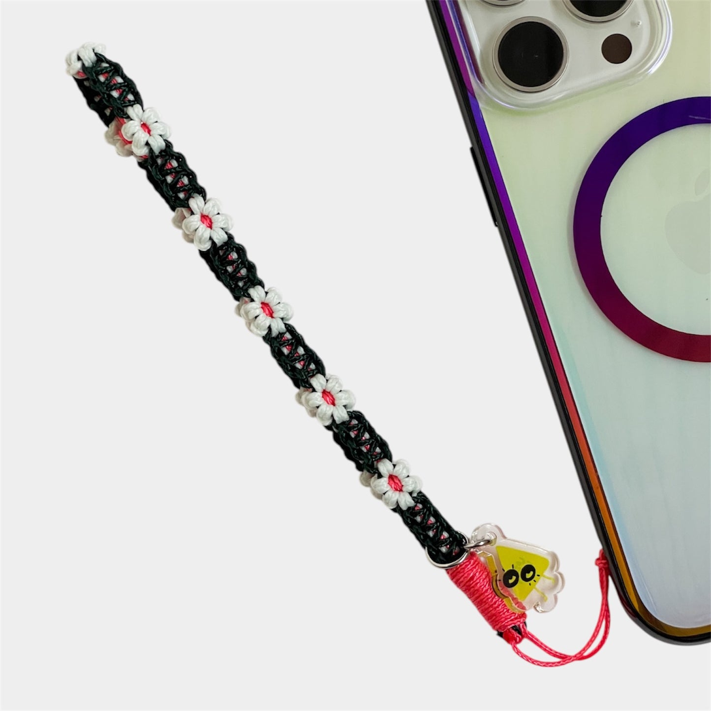 Daisy Wristlet